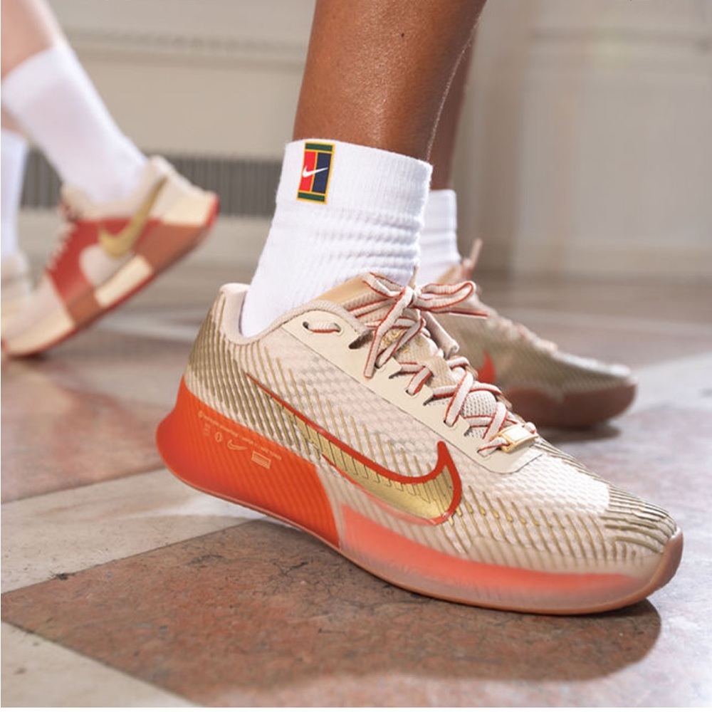 NikeCourt Vapor 11 Premium Women's Hard Court Tennis Shoes J'aime Paris Rust 6